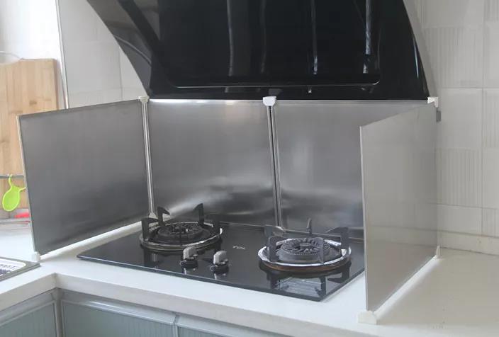 灶臺(tái)墻壁太臟？佳歌實(shí)力改變“煙熏妝”！