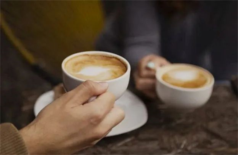 佳歌集成灶預(yù)?？忌鷤兤扉_(kāi)得勝，金榜題名！